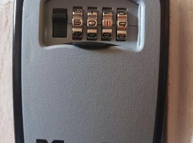 Jazz & Wine Apartment & Next To Sea Garden & Parking & Hbo & Netflix & 2 Bathrooms * Varna