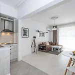 Apartament Jazz & Wine Apartment & Next To Sea Garden & Parking & Hbo & Netflix & 2 Bathrooms *
