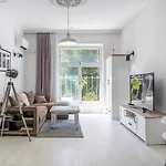 Jazz & Wine Apartment & Next To Sea Garden & Parking & Hbo & Netflix & 2 Bathrooms Warna
