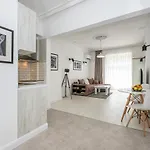Jazz & Wine Apartment & Next To Sea Garden & Parking & Hbo & Netflix & 2 Bathrooms