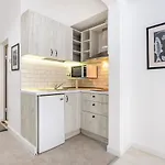 Jazz & Wine Apartment & Next To Sea Garden & Parking & Hbo & Netflix & 2 Bathrooms Warna