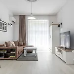 Jazz & Wine Apartment & Next To Sea Garden & Parking & Hbo & Netflix & 2 Bathrooms Apartament *