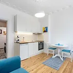 Jazz & Wine Apartment & Next To Sea Garden & Parking & Hbo & Netflix & 2 Bathrooms * Warna