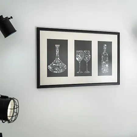 Jazz & Wine Apartment & Next To Sea Garden & Parking & Hbo & Netflix & 2 Bathrooms Βάρνα