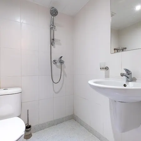 Apartment Jazz & Wine & Next To Sea Garden & Parking & Hbo & Netflix & 2 Bathrooms Varna