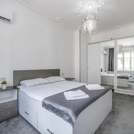 Jazz & Wine & Next To Sea Garden & Parking & Hbo & Netflix & 2 Bathrooms * Βάρνα