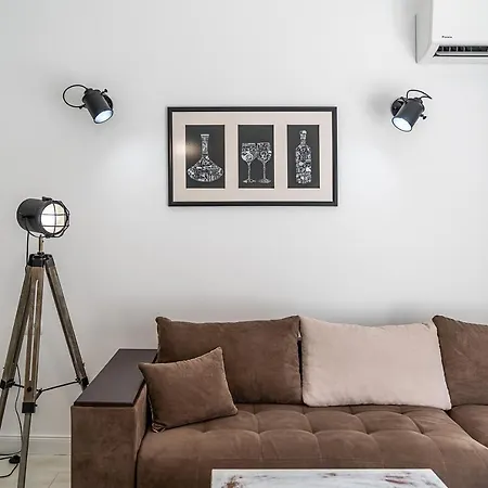 Jazz & Wine Apartment & Next To Sea Garden & Parking & Hbo & Netflix & 2 Bathrooms Διαμέρισμα *