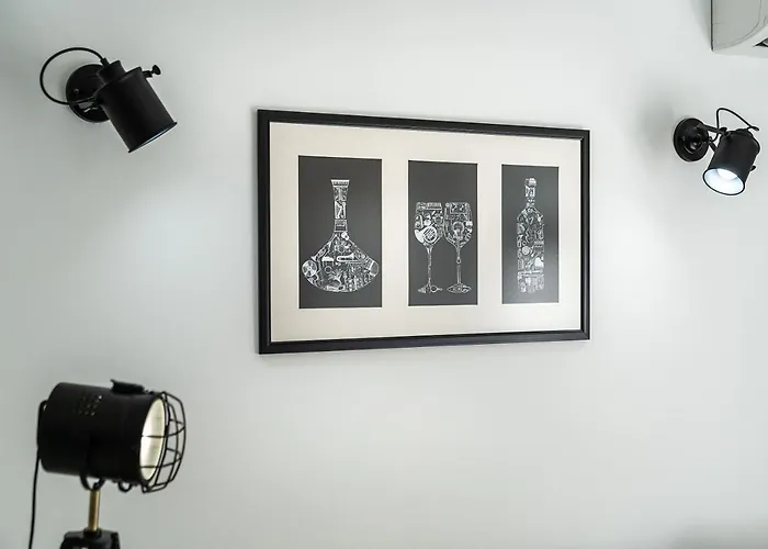 Jazz & Wine Apartment & Next To Sea Garden & Parking & Hbo & Netflix & 2 Bathrooms Βάρνα