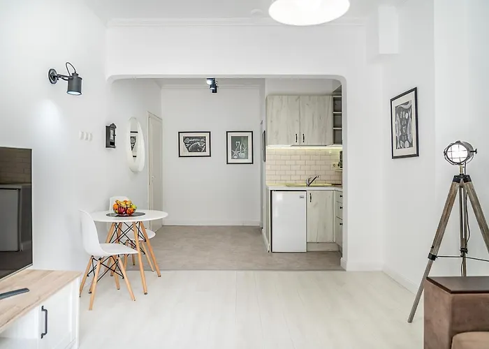 Jazz & Wine Apartment & Next To Sea Garden & Parking & Hbo & Netflix & 2 Bathrooms * Βάρνα