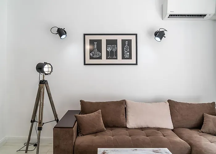 Jazz & Wine Apartment & Next To Sea Garden & Parking & Hbo & Netflix & 2 Bathrooms Διαμέρισμα *